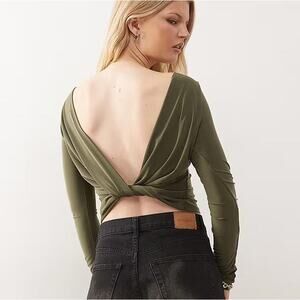 COLLUSION Women's Heavy Weight Slash Neck Twist Back Top Size L In Khaki